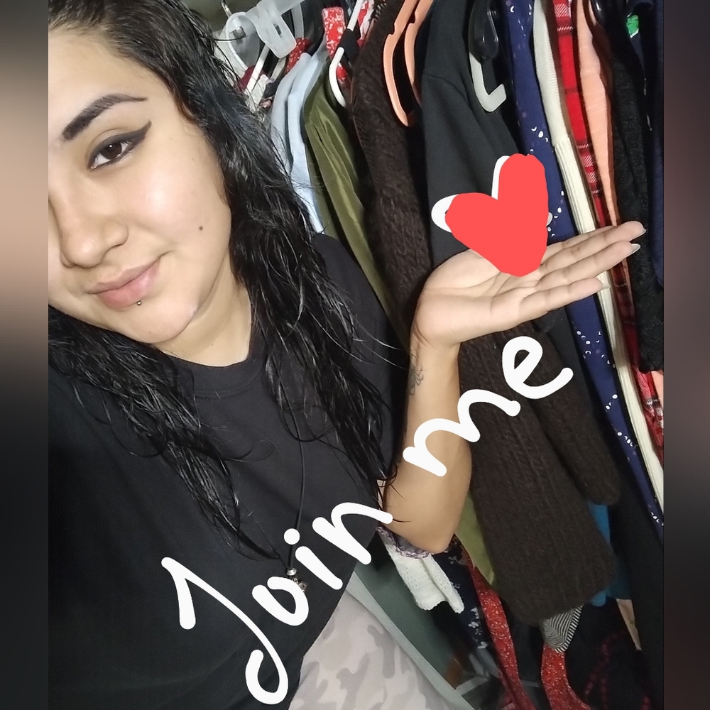 COPY - 😀 😄 Join me !! For great deals and like this post be notified when I go